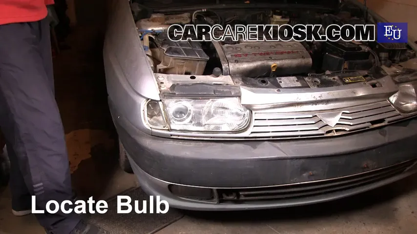1997 Alfa Romeo 145 T.Spark 1.4L 4 Cyl. Éclairage Feux de croisement (remplacer l'ampoule)